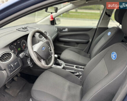 Синий Форд Фокус, объемом двигателя 1.6 л и пробегом 235 тыс. км за 4999 $, фото 17 на Automoto.ua