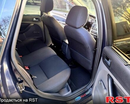 Синій Форд Фокус, об'ємом двигуна 1.6 л та пробігом 253 тис. км за 4700 $, фото 10 на Automoto.ua