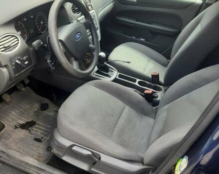 Синий Форд Фокус, объемом двигателя 1.6 л и пробегом 250 тыс. км за 4800 $, фото 4 на Automoto.ua