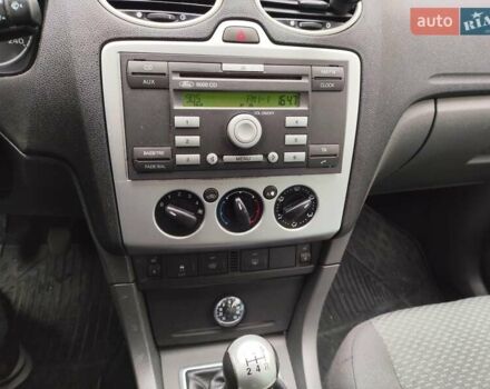 Синий Форд Фокус, объемом двигателя 1.6 л и пробегом 168 тыс. км за 4099 $, фото 13 на Automoto.ua