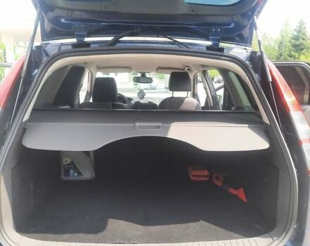 Синий Форд Фокус, объемом двигателя 1.6 л и пробегом 250 тыс. км за 4800 $, фото 12 на Automoto.ua