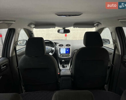 Синий Форд Фокус, объемом двигателя 2 л и пробегом 260 тыс. км за 5500 $, фото 9 на Automoto.ua