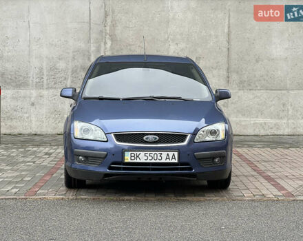 Синий Форд Фокус, объемом двигателя 2 л и пробегом 260 тыс. км за 5500 $, фото 2 на Automoto.ua