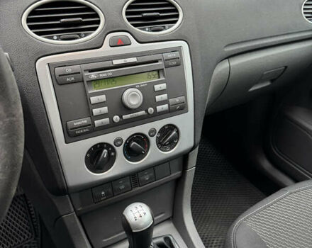 Синий Форд Фокус, объемом двигателя 1.6 л и пробегом 235 тыс. км за 4999 $, фото 14 на Automoto.ua