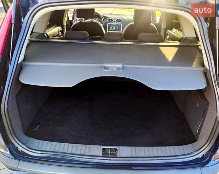 Синій Форд Фокус, об'ємом двигуна 1.6 л та пробігом 253 тис. км за 4700 $, фото 7 на Automoto.ua