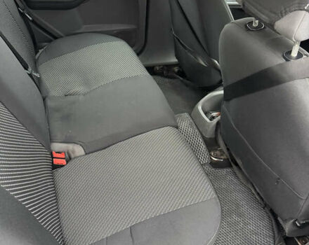 Синий Форд Фокус, объемом двигателя 1.6 л и пробегом 235 тыс. км за 4999 $, фото 19 на Automoto.ua