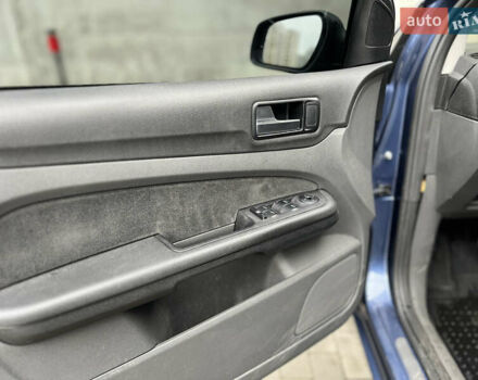 Синий Форд Фокус, объемом двигателя 2 л и пробегом 260 тыс. км за 5500 $, фото 15 на Automoto.ua