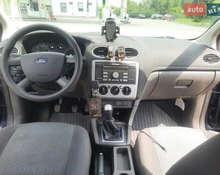 Синий Форд Фокус, объемом двигателя 1.6 л и пробегом 250 тыс. км за 4800 $, фото 11 на Automoto.ua