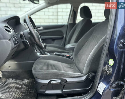 Синий Форд Фокус, объемом двигателя 1.56 л и пробегом 253 тыс. км за 4400 $, фото 12 на Automoto.ua