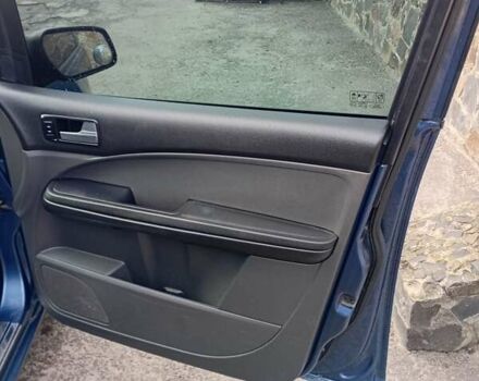 Синій Форд Фокус, об'ємом двигуна 1.8 л та пробігом 287 тис. км за 4650 $, фото 7 на Automoto.ua