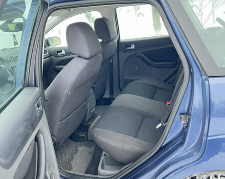 Синій Форд Фокус, об'ємом двигуна 1.6 л та пробігом 206 тис. км за 4365 $, фото 7 на Automoto.ua