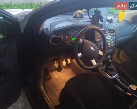 Синій Форд Фокус, об'ємом двигуна 1.6 л та пробігом 256 тис. км за 3850 $, фото 4 на Automoto.ua