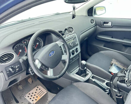 Синій Форд Фокус, об'ємом двигуна 1.6 л та пробігом 206 тис. км за 4365 $, фото 6 на Automoto.ua