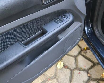 Синий Форд Фокус, объемом двигателя 1.6 л и пробегом 199 тыс. км за 5100 $, фото 7 на Automoto.ua