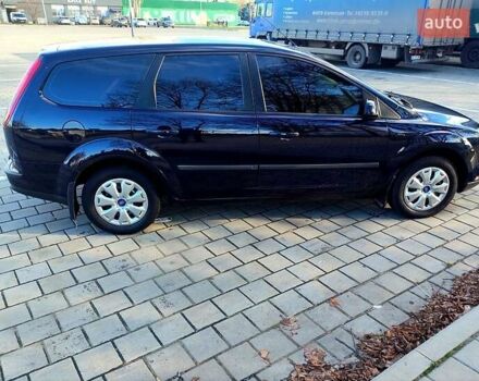 Синій Форд Фокус, об'ємом двигуна 1.6 л та пробігом 253 тис. км за 4700 $, фото 3 на Automoto.ua
