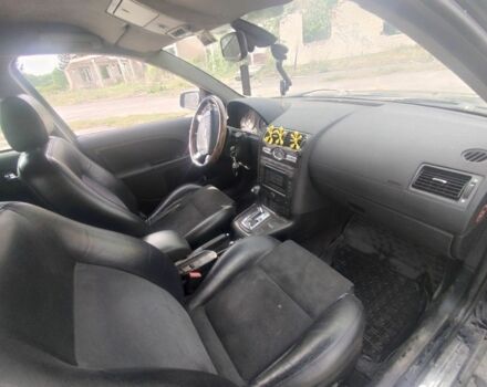 Синій Форд Фокус, об'ємом двигуна 2 л та пробігом 300 тис. км за 2500 $, фото 2 на Automoto.ua