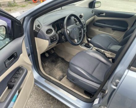 Синій Форд Фокус, об'ємом двигуна 2 л та пробігом 218 тис. км за 5300 $, фото 1 на Automoto.ua