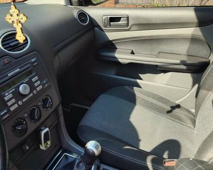 Синій Форд Фокус, об'ємом двигуна 1.6 л та пробігом 210 тис. км за 5200 $, фото 2 на Automoto.ua