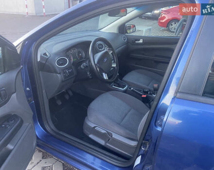 Синий Форд Фокус, объемом двигателя 1.6 л и пробегом 350 тыс. км за 3950 $, фото 18 на Automoto.ua