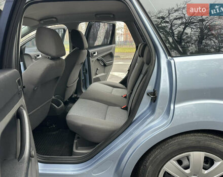 Синий Форд Фокус, объемом двигателя 1.6 л и пробегом 235 тыс. км за 4750 $, фото 35 на Automoto.ua