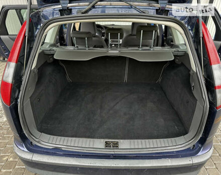 Синий Форд Фокус, объемом двигателя 1.6 л и пробегом 153 тыс. км за 4400 $, фото 16 на Automoto.ua