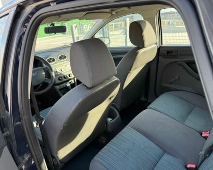 Синій Форд Фокус, об'ємом двигуна 1.8 л та пробігом 300 тис. км за 2900 $, фото 5 на Automoto.ua