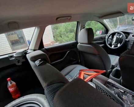 Синий Форд Фокус, объемом двигателя 1.6 л и пробегом 230 тыс. км за 1000 $, фото 9 на Automoto.ua