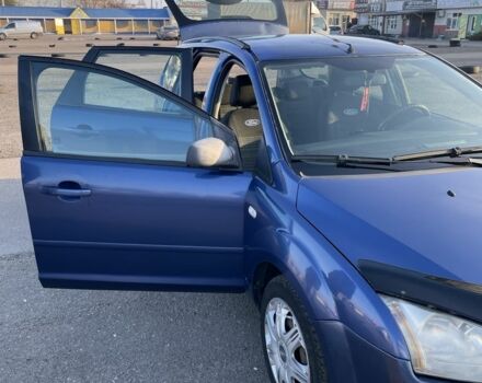 Синий Форд Фокус, объемом двигателя 1.8 л и пробегом 226 тыс. км за 3200 $, фото 1 на Automoto.ua