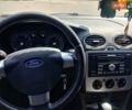 Синій Форд Фокус, об'ємом двигуна 1.39 л та пробігом 217 тис. км за 3000 $, фото 3 на Automoto.ua