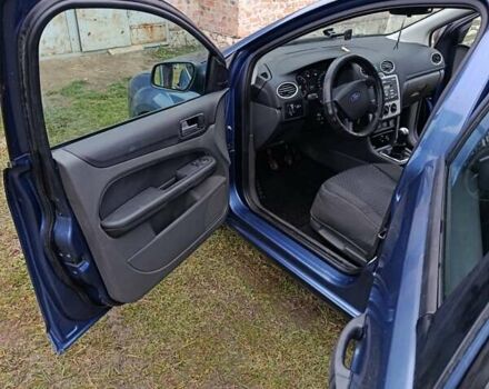 Синій Форд Фокус, об'ємом двигуна 1.6 л та пробігом 299 тис. км за 5000 $, фото 8 на Automoto.ua