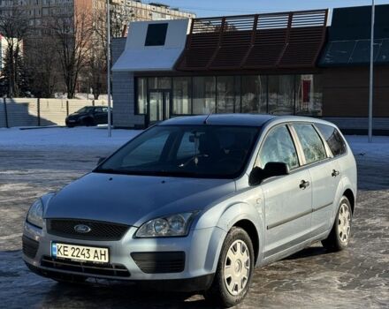 Синий Форд Фокус, объемом двигателя 1.4 л и пробегом 200 тыс. км за 5200 $, фото 1 на Automoto.ua