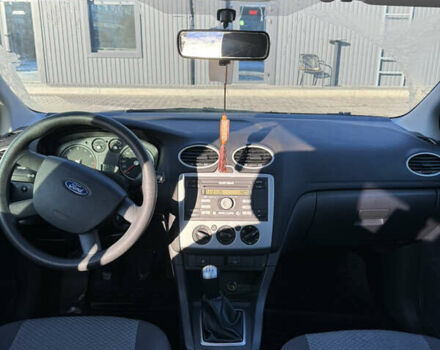 Синій Форд Фокус, об'ємом двигуна 1.4 л та пробігом 200 тис. км за 4800 $, фото 22 на Automoto.ua