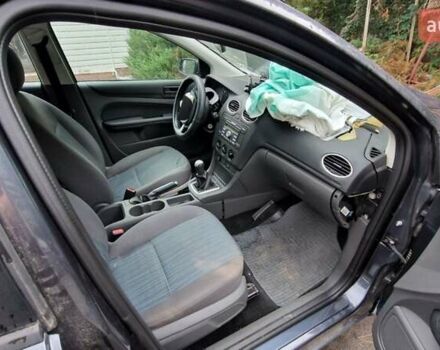 Синий Форд Фокус, объемом двигателя 1.6 л и пробегом 230 тыс. км за 1000 $, фото 7 на Automoto.ua