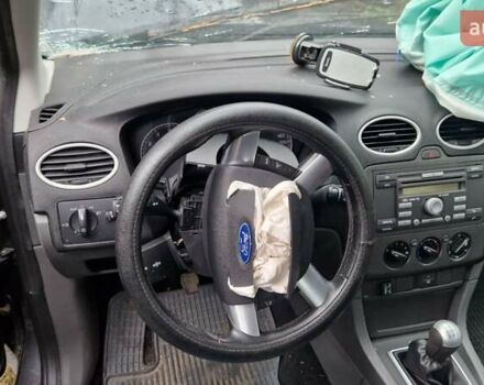 Синий Форд Фокус, объемом двигателя 1.6 л и пробегом 230 тыс. км за 1000 $, фото 11 на Automoto.ua