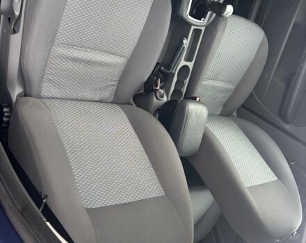 Форд Фокус 2006 в Житомире на Automoto.ua Синий Форд Фокус, объемом двигателя 1.8 л и пробегом 205 тыс. км за 4550 $, фото 2 на Automoto.ua