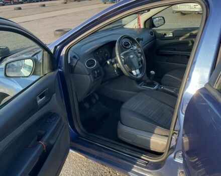 Синий Форд Фокус, объемом двигателя 1.8 л и пробегом 226 тыс. км за 3200 $, фото 12 на Automoto.ua