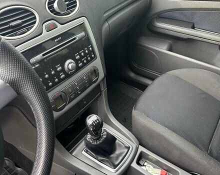 Синий Форд Фокус, объемом двигателя 1.8 л и пробегом 340 тыс. км за 5000 $, фото 9 на Automoto.ua