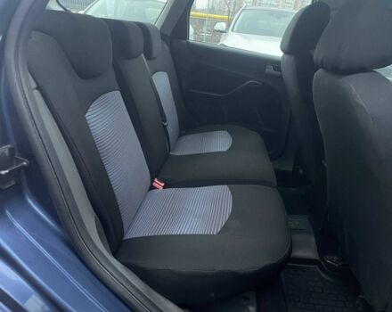 Синій Форд Фокус, об'ємом двигуна 1.6 л та пробігом 195 тис. км за 5790 $, фото 10 на Automoto.ua