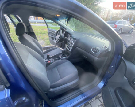 Синий Форд Фокус, объемом двигателя 1.6 л и пробегом 350 тыс. км за 3950 $, фото 14 на Automoto.ua