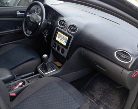 Синій Форд Фокус, об'ємом двигуна 1.6 л та пробігом 400 тис. км за 2500 $, фото 5 на Automoto.ua