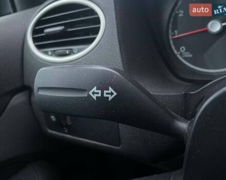 Синий Форд Фокус, объемом двигателя 1.6 л и пробегом 195 тыс. км за 5790 $, фото 17 на Automoto.ua