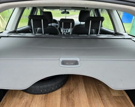 Синий Форд Фокус, объемом двигателя 2 л и пробегом 290 тыс. км за 4500 $, фото 6 на Automoto.ua