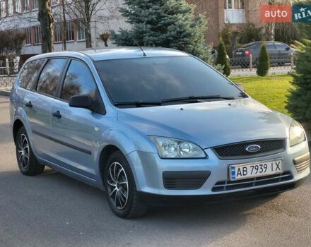 Синий Форд Фокус, объемом двигателя 1.6 л и пробегом 235 тыс. км за 4300 $, фото 2 на Automoto.ua