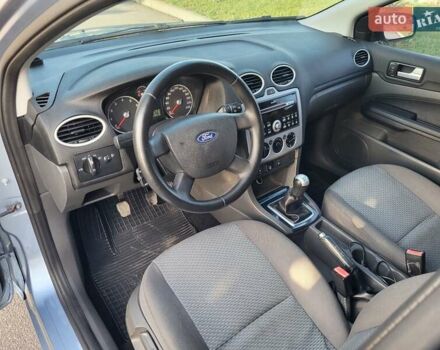 Синий Форд Фокус, объемом двигателя 1.6 л и пробегом 235 тыс. км за 4300 $, фото 22 на Automoto.ua