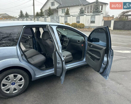 Синий Форд Фокус, объемом двигателя 1.6 л и пробегом 235 тыс. км за 4750 $, фото 53 на Automoto.ua