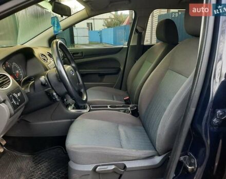 Синий Форд Фокус, объемом двигателя 1.6 л и пробегом 360 тыс. км за 4550 $, фото 16 на Automoto.ua