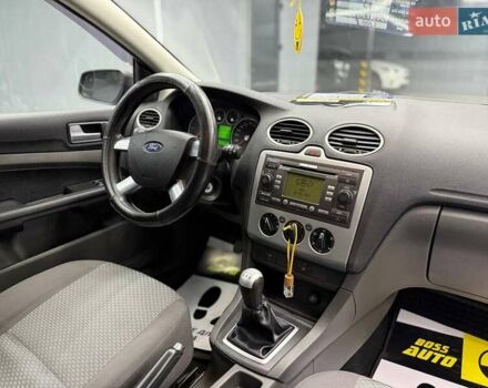 Форд Фокус 2007 в Черновцах на Automoto.ua Синий Форд Фокус, объемом двигателя 1.56 л и пробегом 260 тыс. км за 4800 $, фото 6 на Automoto.ua