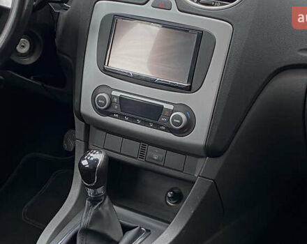 Синий Форд Фокус, объемом двигателя 1.6 л и пробегом 231 тыс. км за 5250 $, фото 56 на Automoto.ua