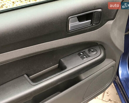 Форд Фокус 2007 в Тернополе на Automoto.ua Синий Форд Фокус, объемом двигателя 1.6 л и пробегом 248 тыс. км за 4600 $, фото 13 на Automoto.ua