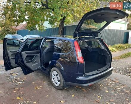 Синий Форд Фокус, объемом двигателя 1.6 л и пробегом 360 тыс. км за 4550 $, фото 84 на Automoto.ua